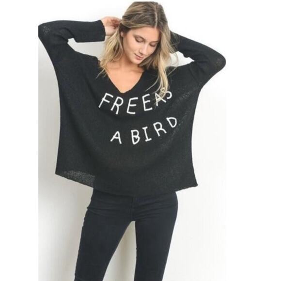 Molly Green Free As a Bird Lightweight Black Sweater, M - Picture 1 of 6